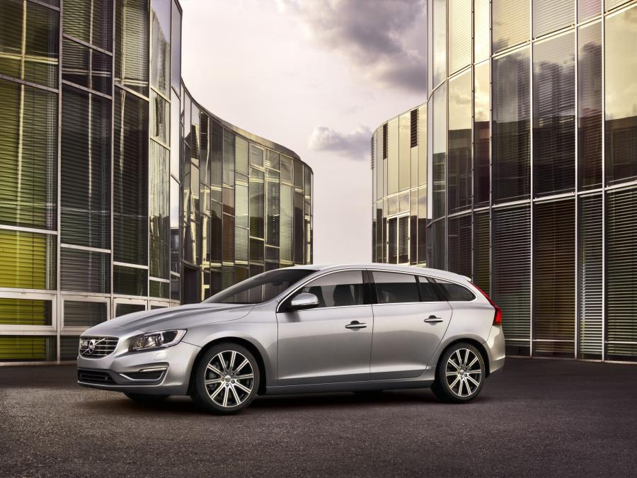 Volvo V60 2014 года  (фото 10 из 13)